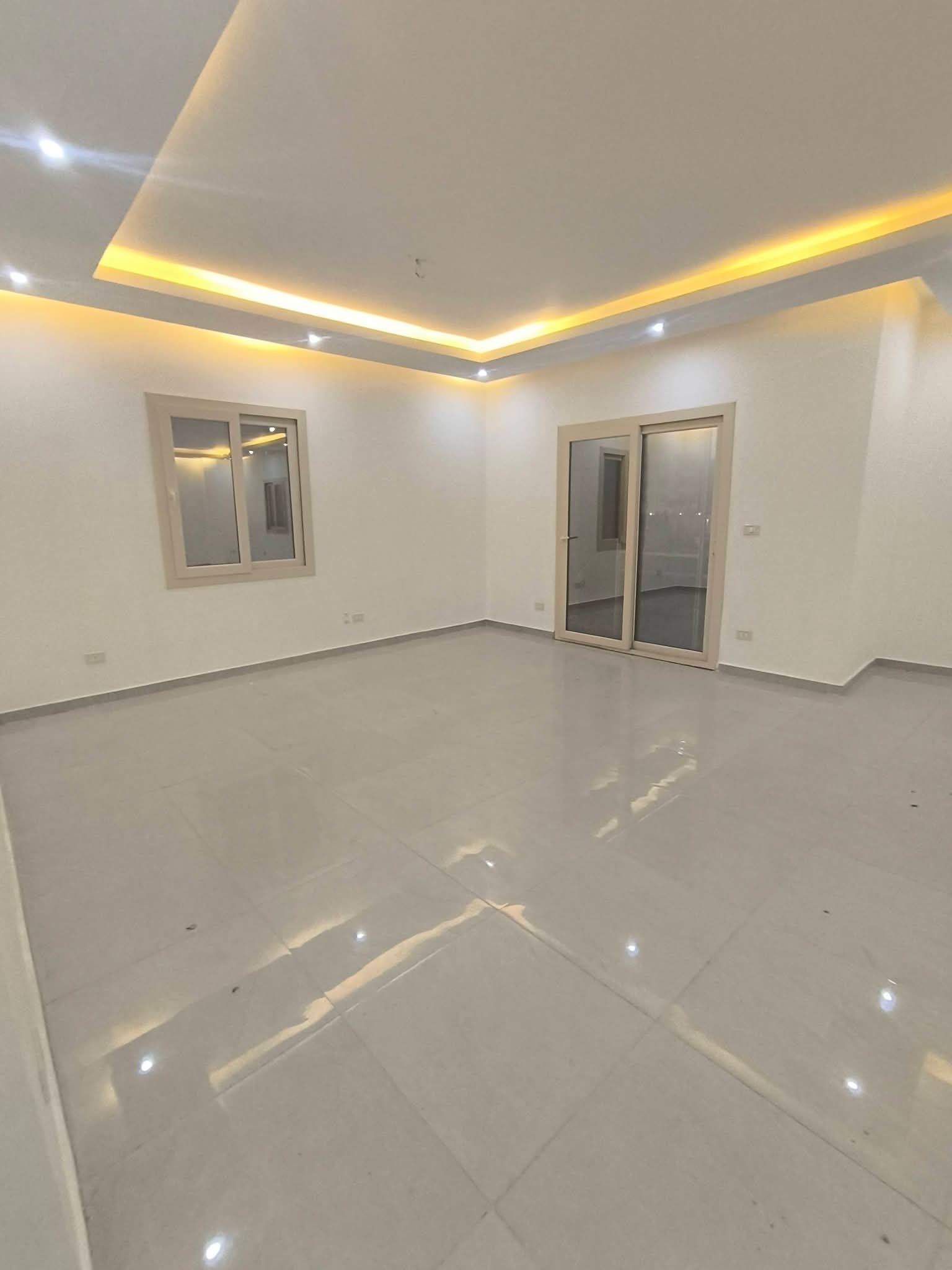 ✨ للإيجار – شقة مميزة جدًا في جاردينيا هايتس 2 ✨ موقع استراتيجي