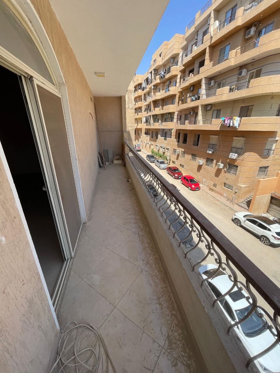 شقه للإيجار 155m✨ 📌الحي الرابع.. هضبه وسطي ..المقطم