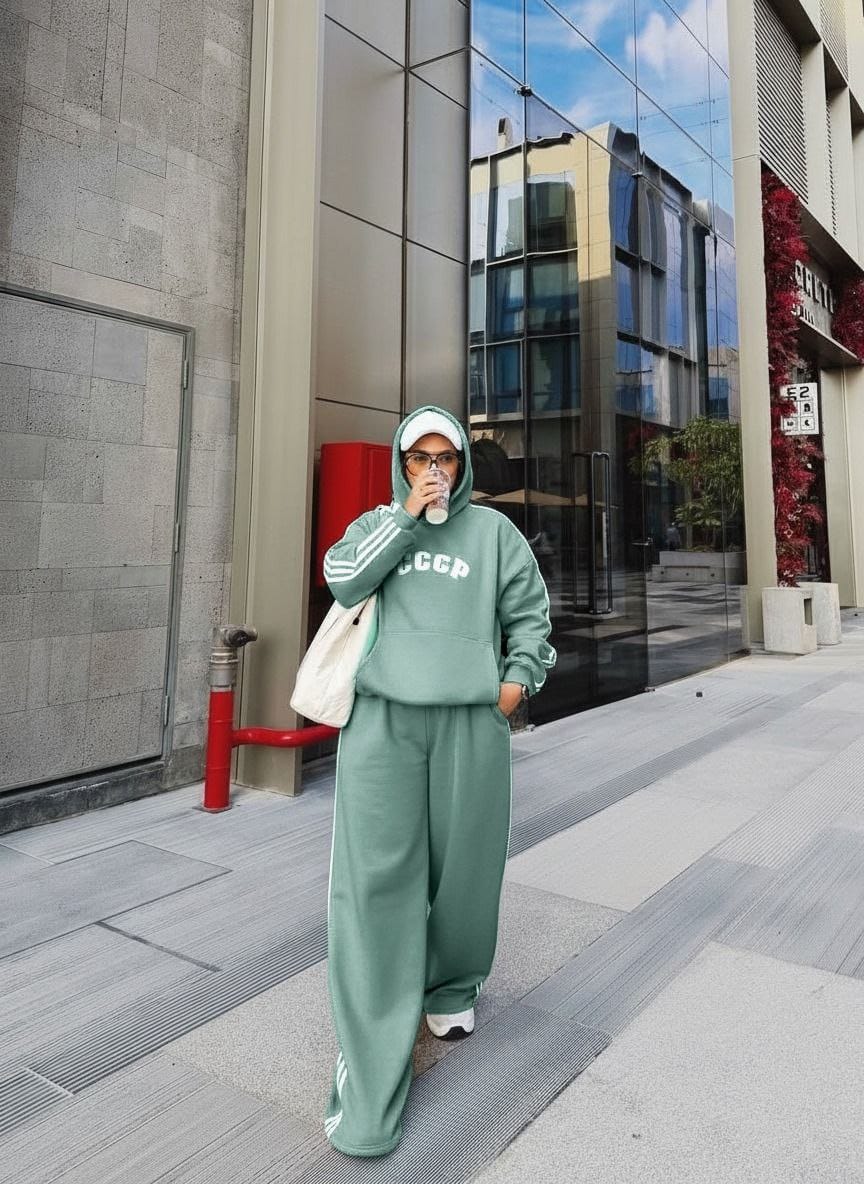 الموديل / ترنج اديداس