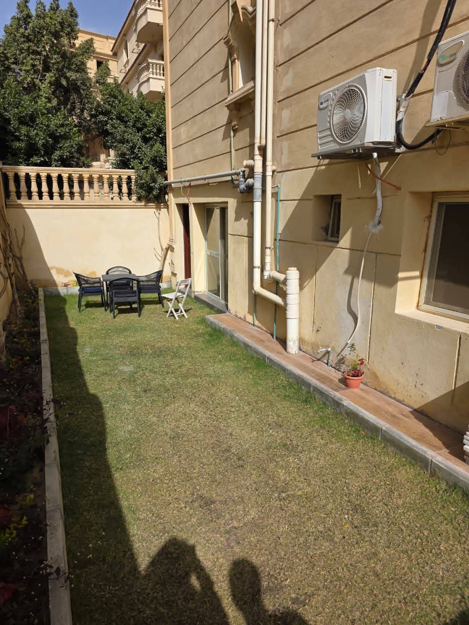 استديو للايجار في التجمع الخامس النرجس 3 فيلات