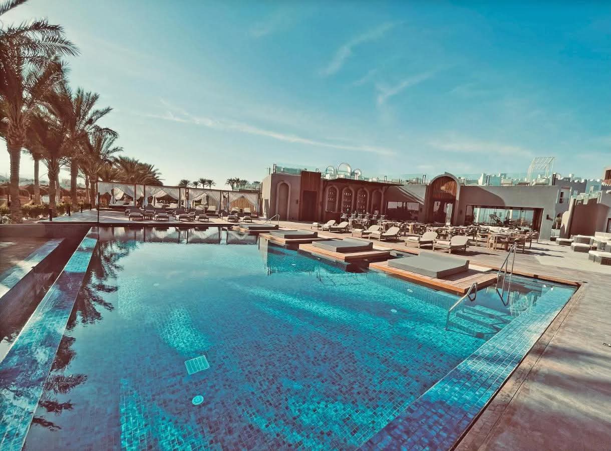 فندق SUNRISE Tucana Resort  5 نجوم علي البحر ⭐⭐⭐⭐⭐  خليج مكادي - الغردقة  الاسعار متغيره يوميا، يرجي التواصل لمعرفه السعر والامكانية  - الطفل الاول حتي 12 سنه مجانا  - الطفل الثاني حتي 4 سنوات مجانا