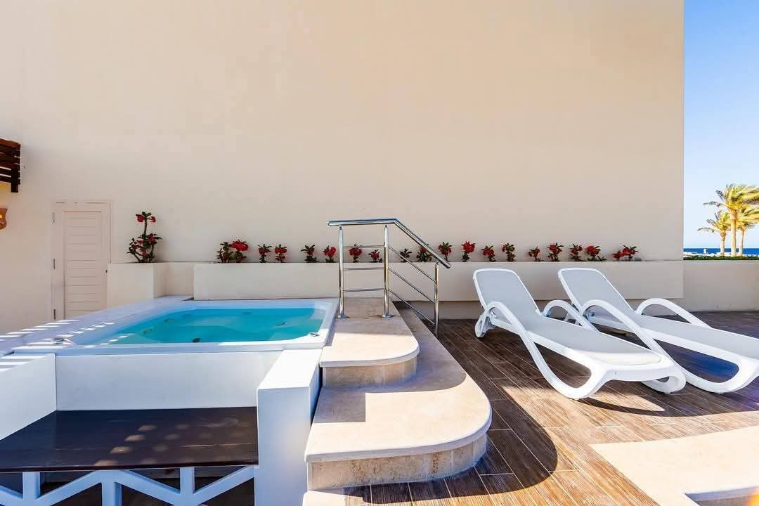 فندق سطايا ريزورت - مرسي علم -Sataya Resort Marsa Alam   🔹 مميزات الفندق :-  🔹 5 نجوم ⭐⭐⭐⭐⭐ 🔹 صف اول على البحر  🔹 شاطئ رملى