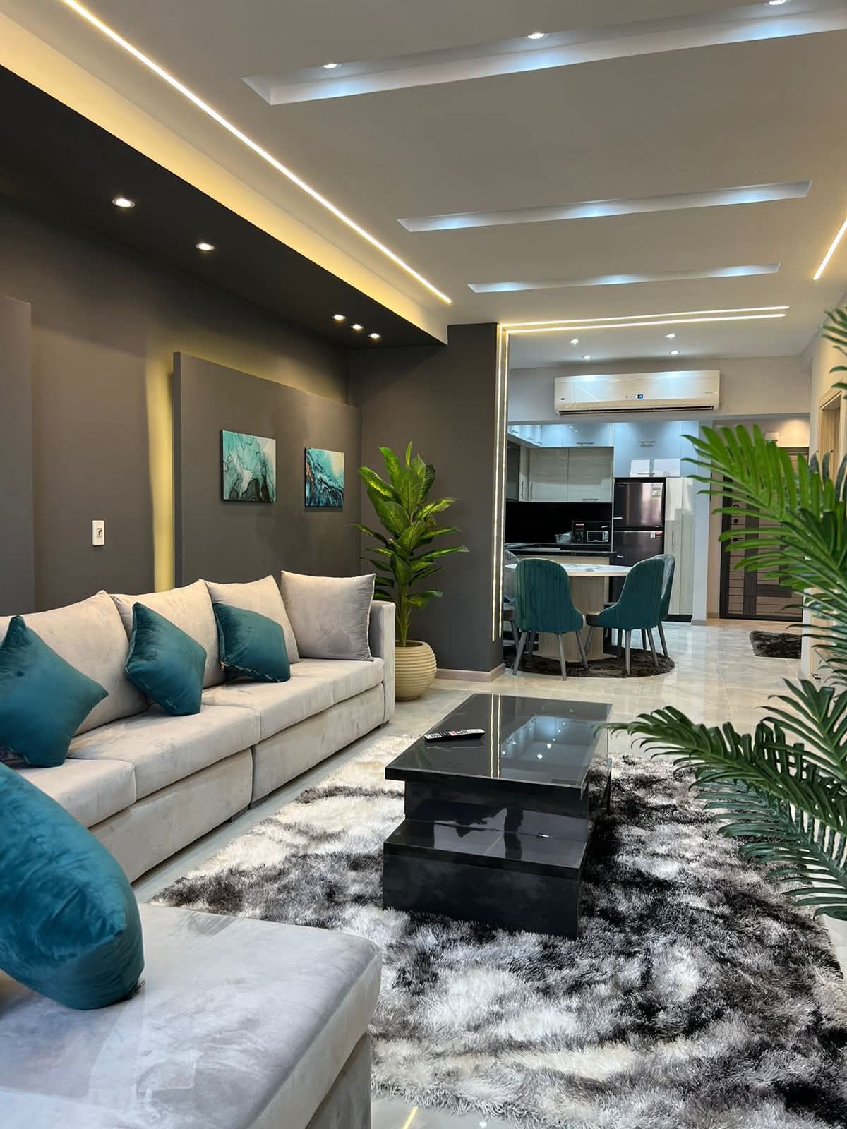 شقه للايجار المفروش _ مدد طويله  بالتجمع الخامس اللوتس