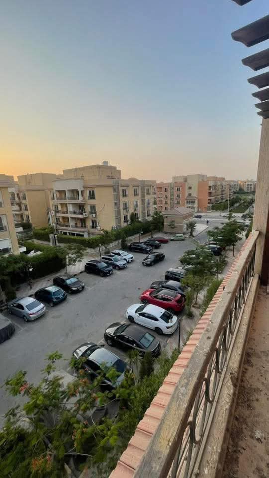 للايجار بالخمايل اول سكن امام هايبر وان الشيخ زايد