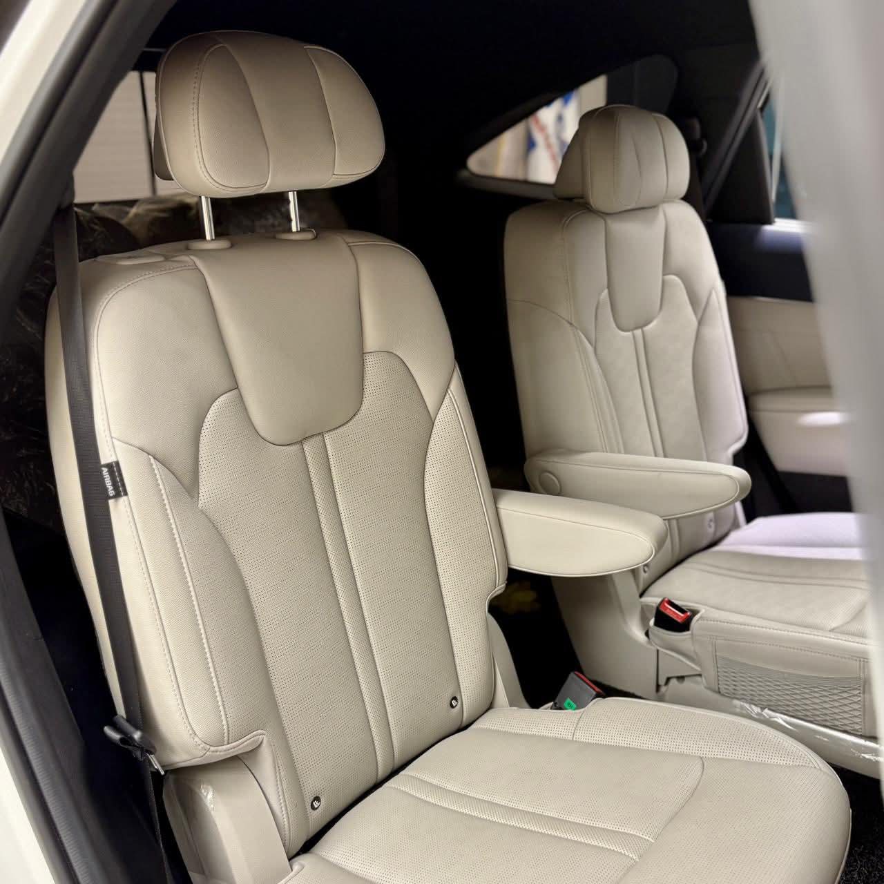 سياره للبيع كيا سورينتو هايبرد – 6 مقاعد | استلام فوري✨