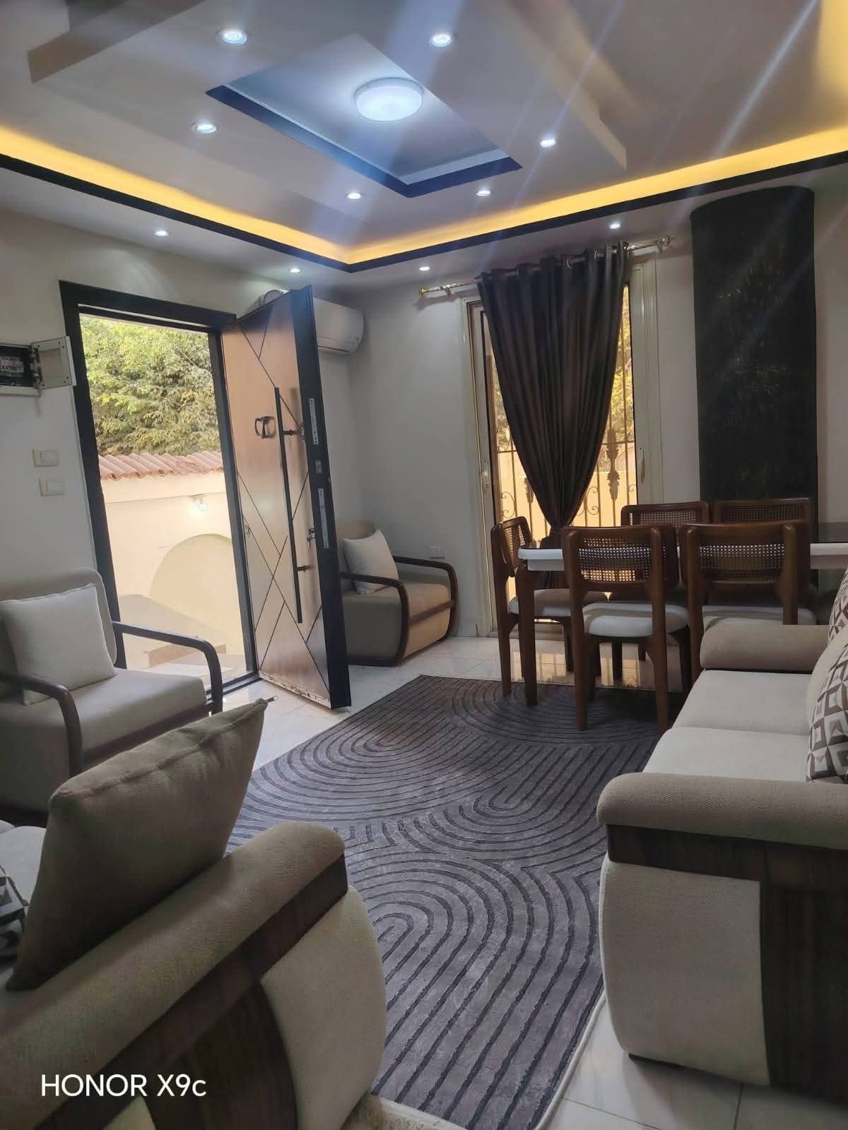 🏠 شقة للايجار 6 اكتوبر بالحي الاول / المجاورة الخامسة 💫💫