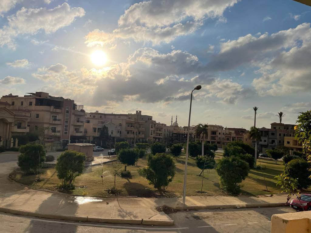 🔹 فرصة مميزة جدًا في النرجس 6 – فيلات 🔹 🏡 شقة على فيو جاردن مباشر 🌲
