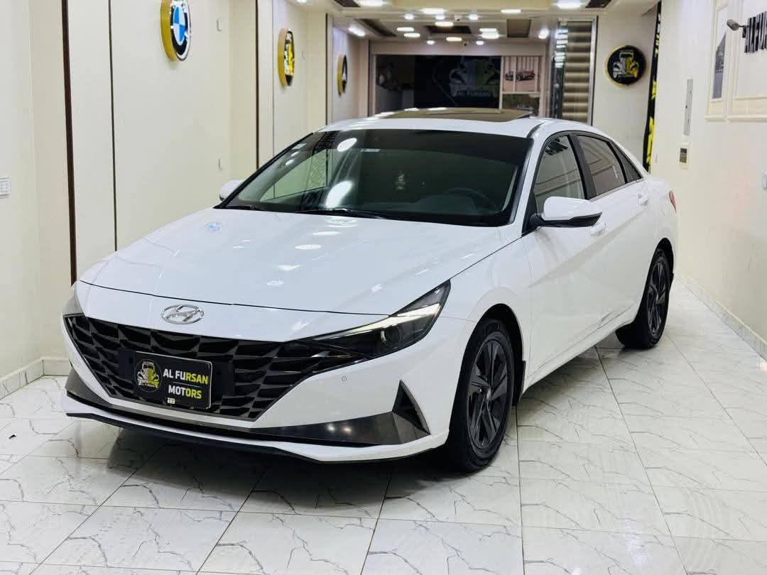 سياره لبيع الفئه الخامسه  فبريكا بالكامل دواخل زيرو