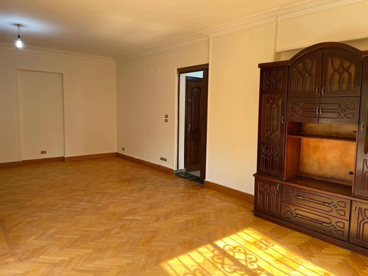 *شقة للإيجار – شارع محمد النادي* قانون جديد