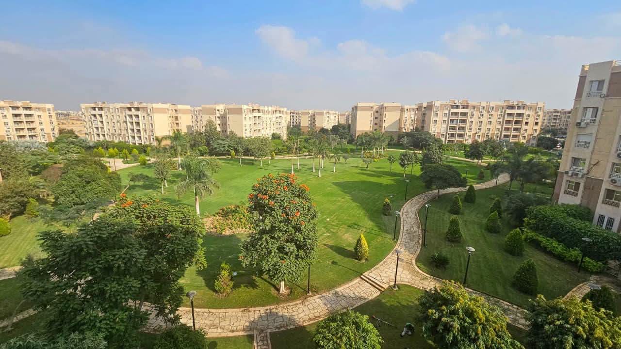 #للبيع في مدينتي شقه 96 م