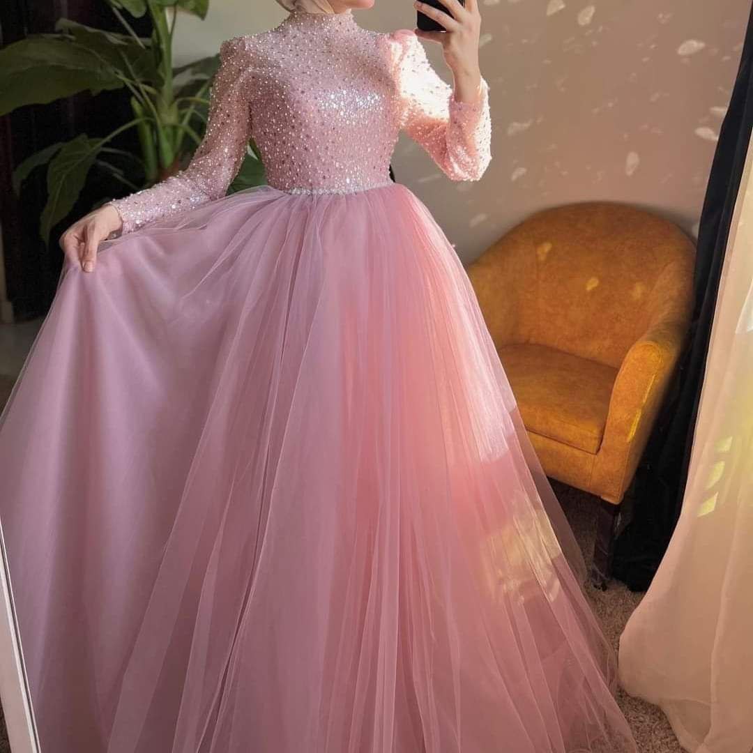 ملابس سواريه
