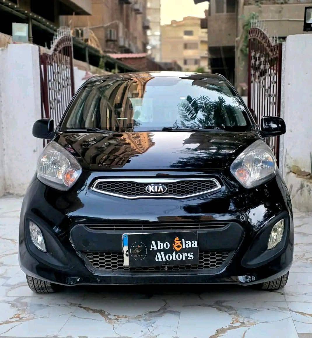 متاح لدينا  كيا بيكانتو ٢٠١٥ اتوماتيك بحاله ممتازه .