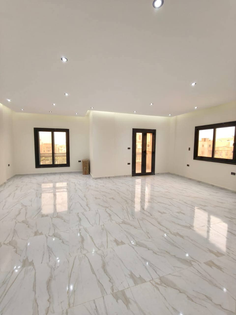 شقة للإيجار – البنفسج عمارات – التجمع الأول