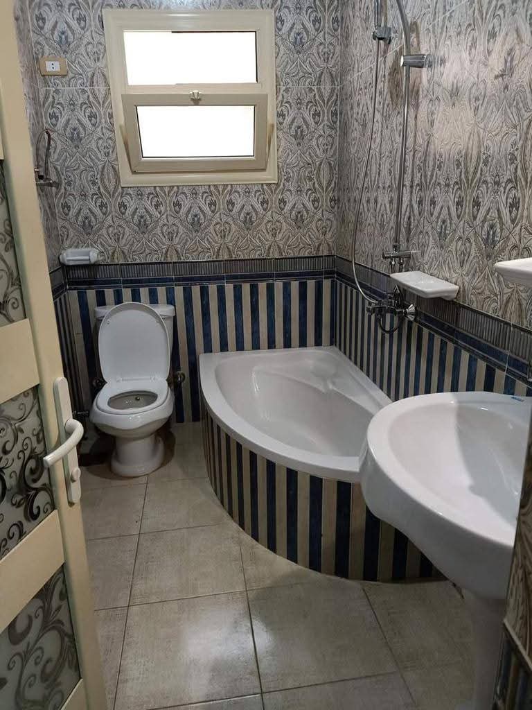 شقه للايجار البنفسج فيلات  سكني او إداري