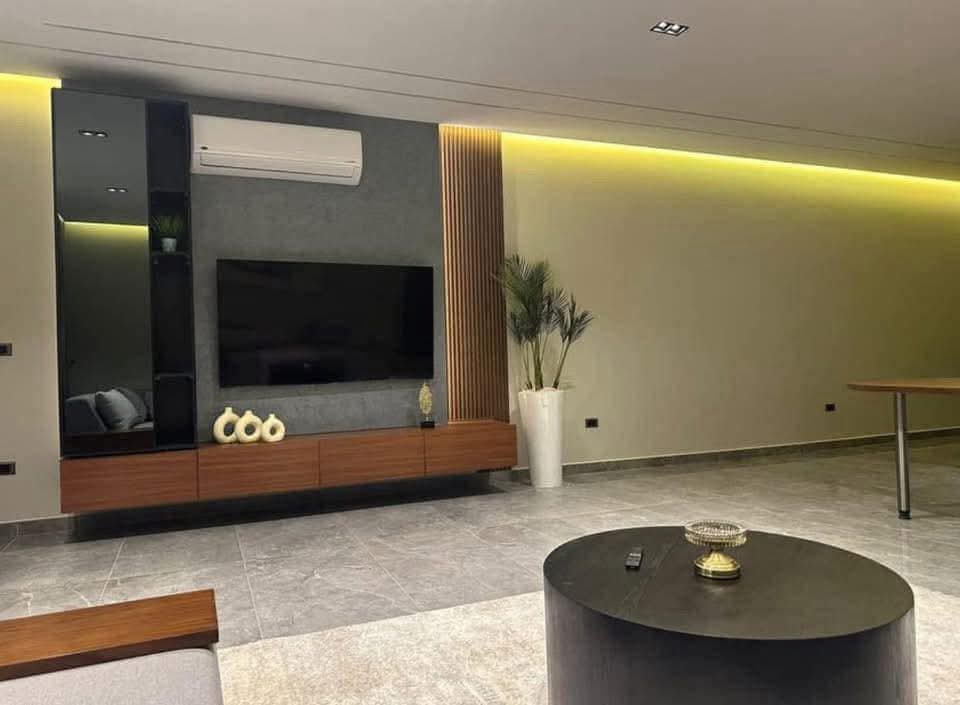 ببيع شقه في شيراتون جنب سيتي