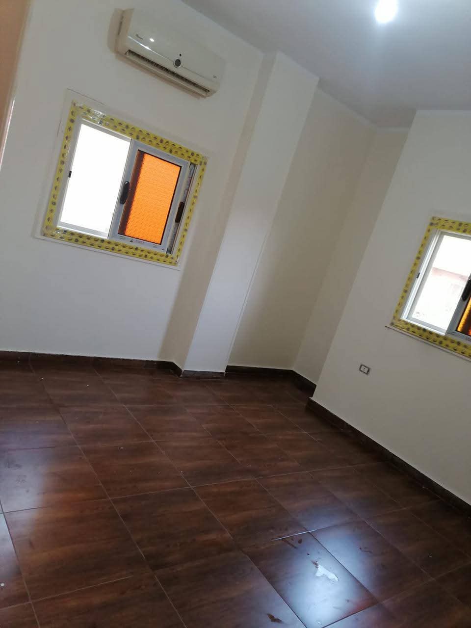 للبيع شقة 100م – دور تاني – عائلي على عائلي