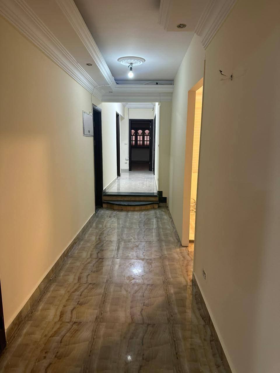 كود_B392 شقة للبيع تطل علي مكرم عبيد وموازي لمصطفي النحاس