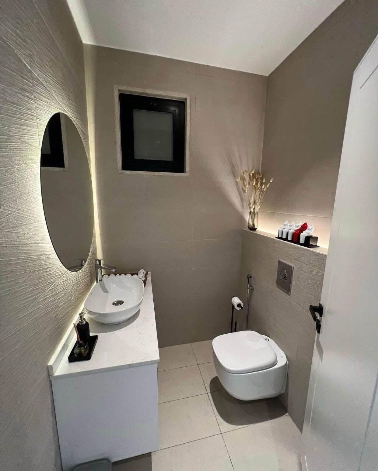 شقه استلام فوري للبيع متشطبه بالكامل في jade park